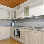 Center Penthouse *