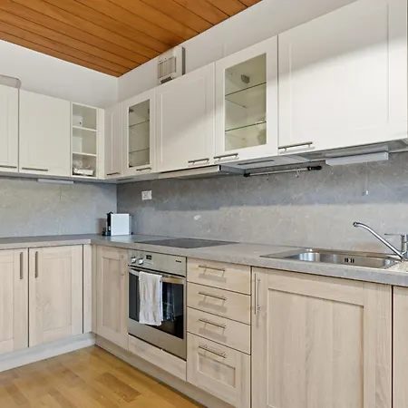 Center Penthouse *