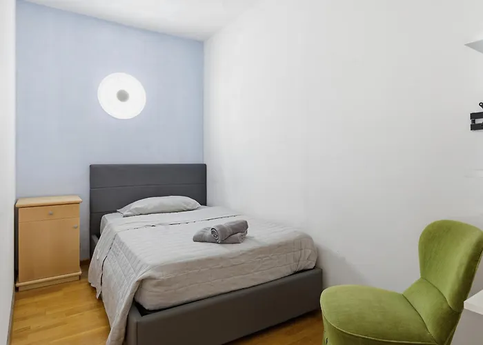 Center Penthouse 아파트